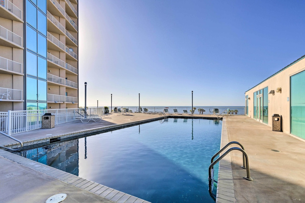 Sunny Beachfront Biloxi Condo with Resort Amenities - photo 24