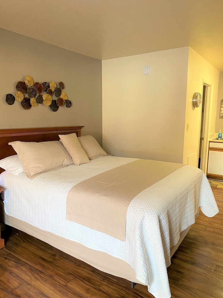 Affordable Corporate Suites Lanford - photo 10