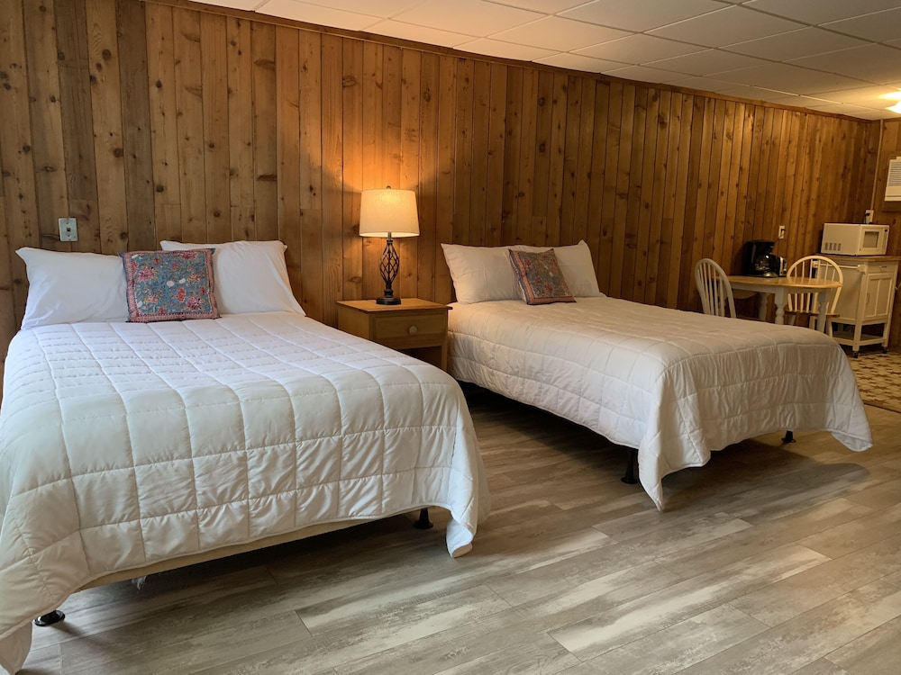 Vineyard Harbor Motel Private Beach - photo 71