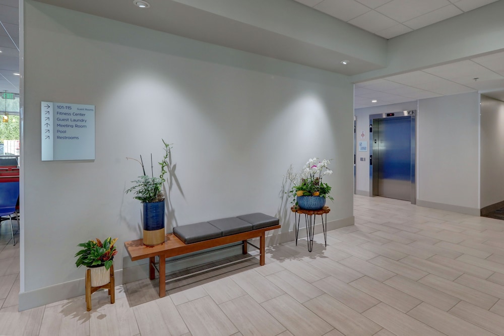 Holiday Inn Express & Suites Auburn Downtown by IHG - photo 45