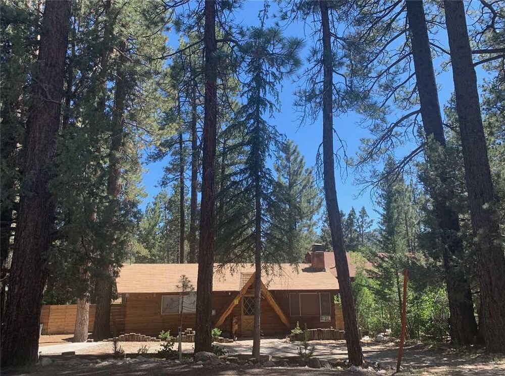 Little Big Pine — 4-Star Luxury Hotel in Big Bear Lake, United States