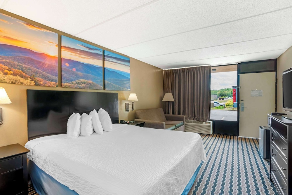 Days Inn by Wyndham Wilkesboro - photo 5