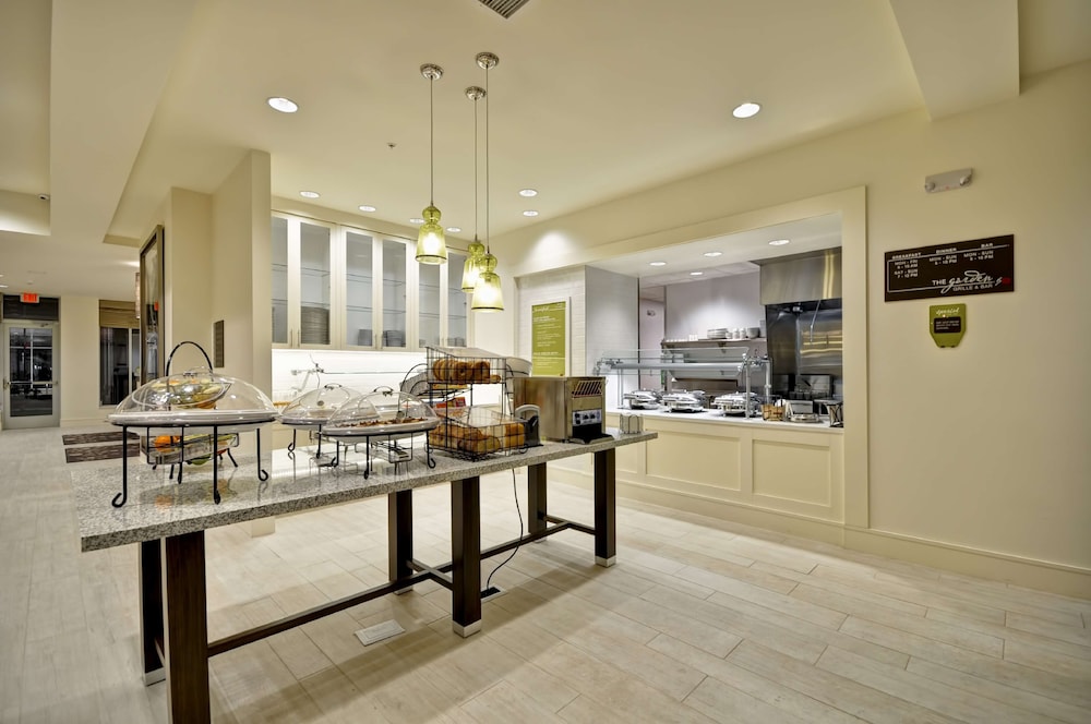 Hilton Garden Inn Detroit Troy - photo 21