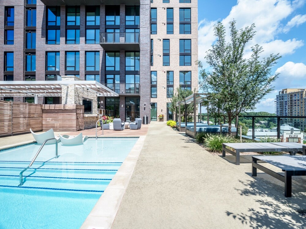 Global Luxury Suites at Reston Town Center - photo 84