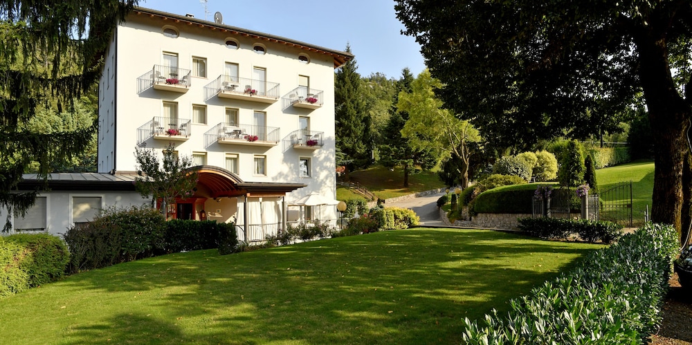 Hotel Lillà — hotel in Terlago