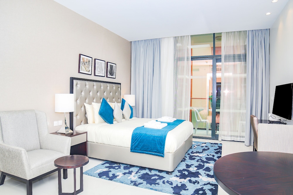 Studio Apartment in Damac Celestia — 4-Star Luxury Hotel in Dubai, United Arab Emirates