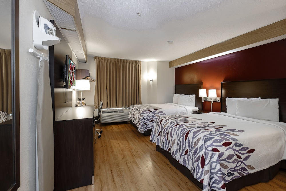 Red Roof Inn Pensacola Fairgrounds - photo 17