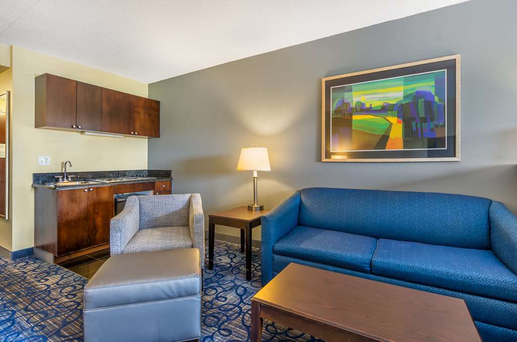 Best Western Plus Waynesboro Inn & Suites Conference Center - photo 27