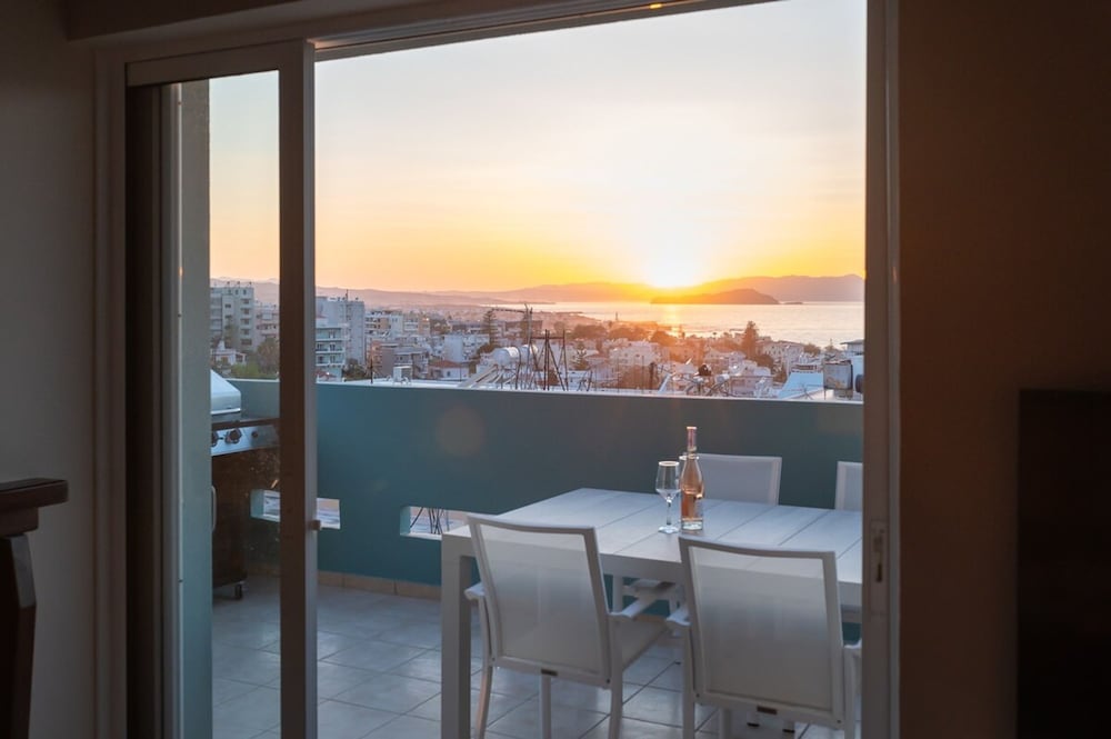 Alpha delight apartment 3 bedroom — 4-Star Luxury Hotel in Chania, Greece