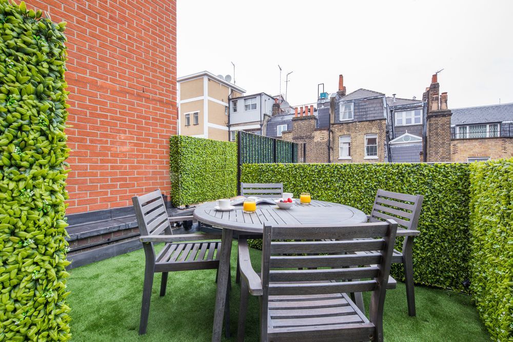 Sweet Inn Mayfair — 4-Star Luxury Hotel in London, United Kingdom