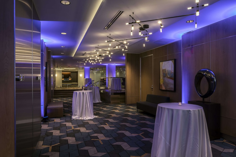 DoubleTree by Hilton Hotel & Suites Pittsburgh Downtown - photo 72