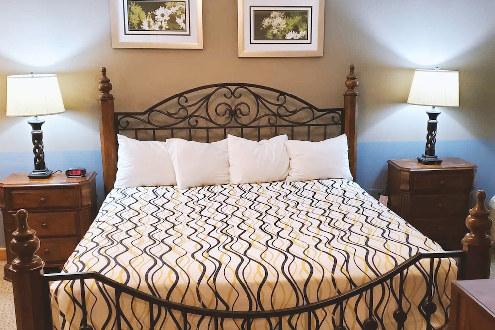 Coratel Inn & Suites by Jasper McCook - photo 10
