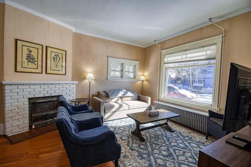 Alpine Retreat Beautiful Victorian 4bd Home — 4-Star Luxury Hotel in Leadville, United States