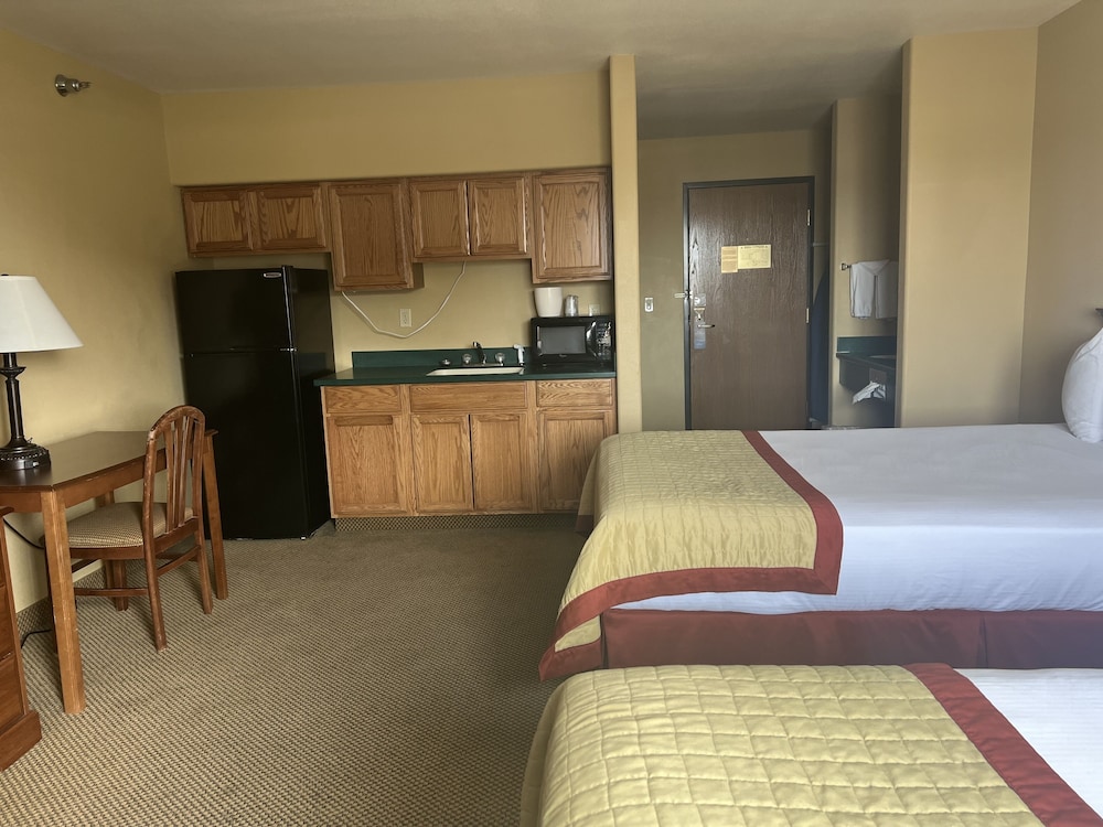 Baymont by Wyndham Pinedale - photo 20