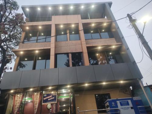 Hotel Bombay Regency in Pachmarhi, India