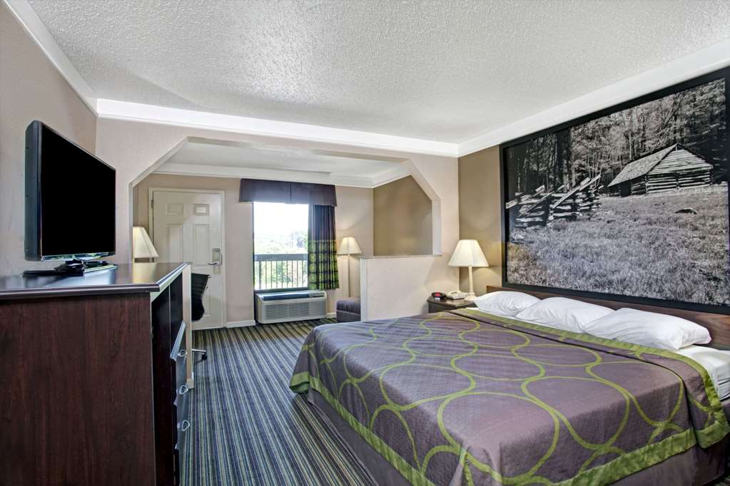 Super 8 by Wyndham Knoxville East - photo 18