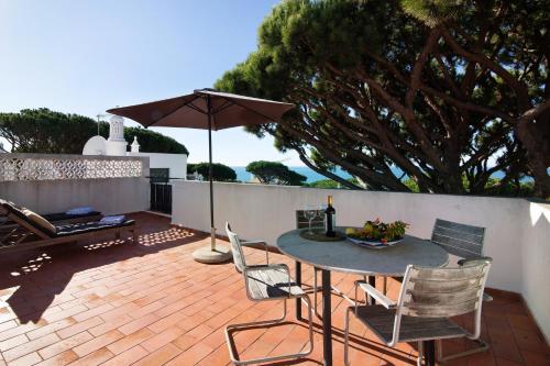 Casa Allan — 4-Star Luxury Hotel in Almancil, Portugal