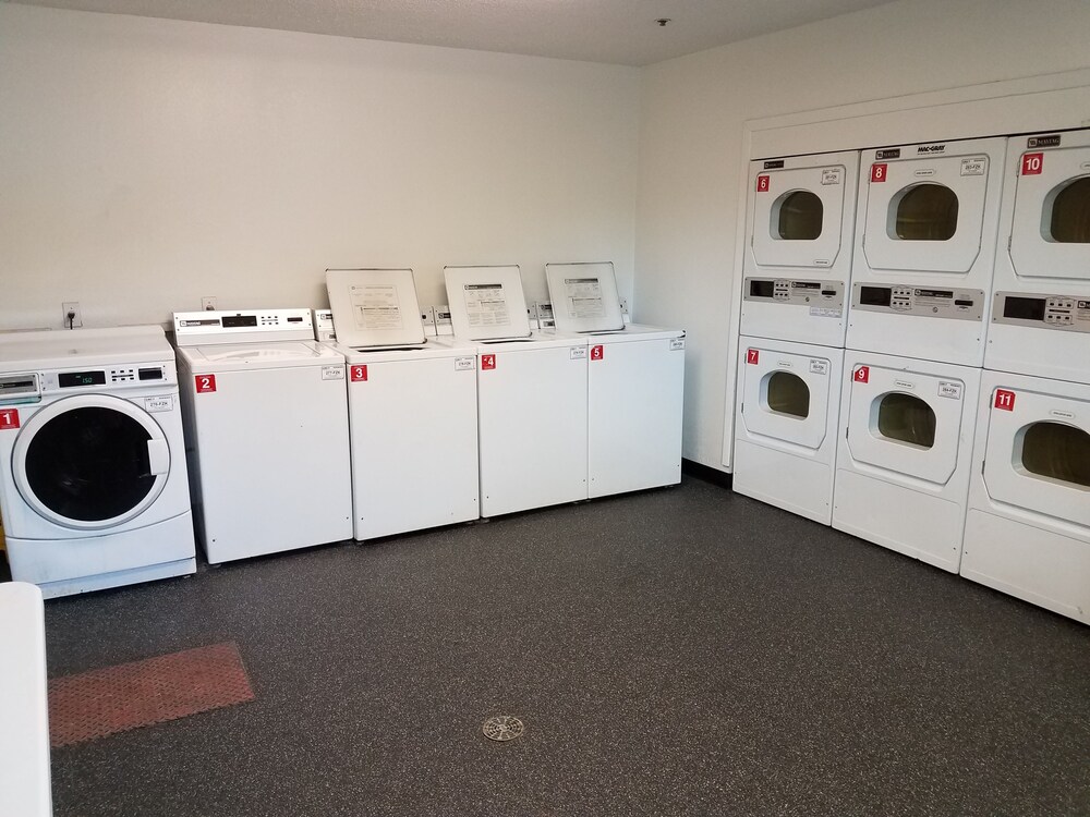 InTown Suites Extended Stay San Antonio TX Leon Valley South - photo 11