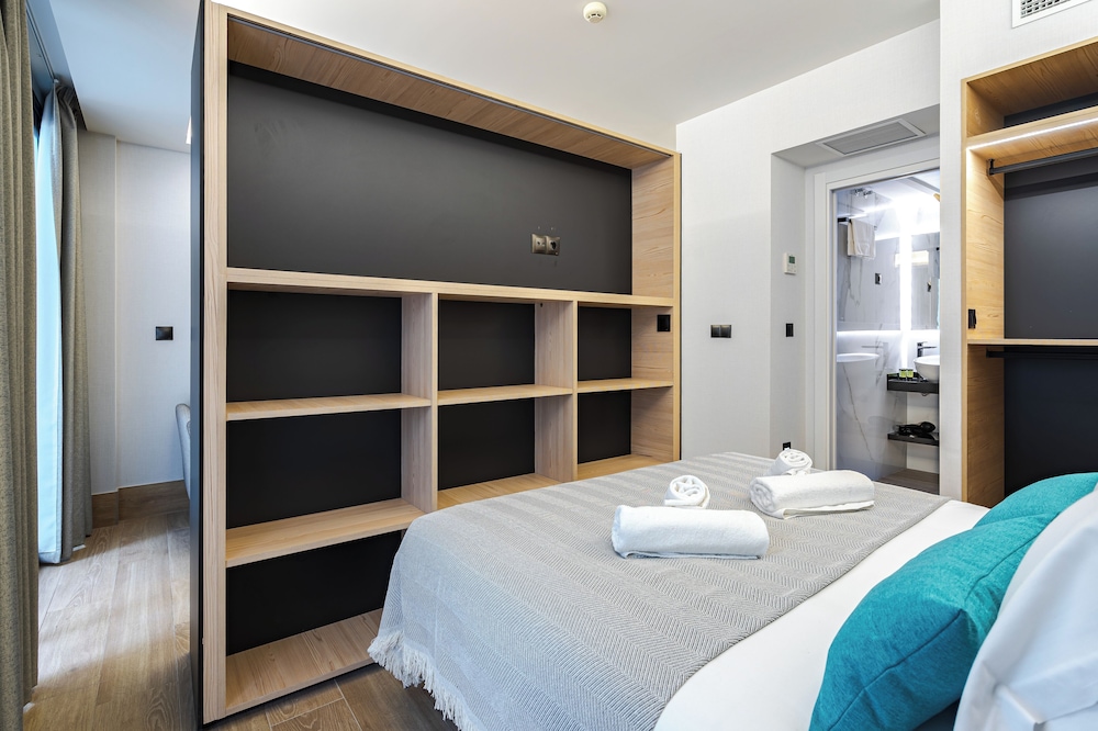 Feelathome Ventas Suites — Madrid — photo 5