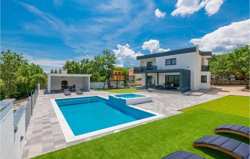 4 Bedroom Stunning Home In Grubine — 5-Star Luxury Hotel in Grubine, Croatia