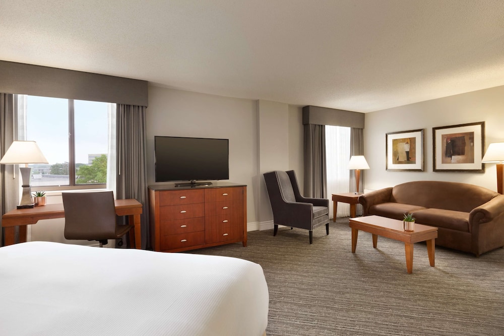 DoubleTree by Hilton Minneapolis Park Place - photo 25