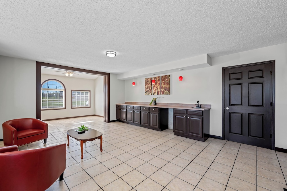 Red Roof Inn Abingdon - photo 4