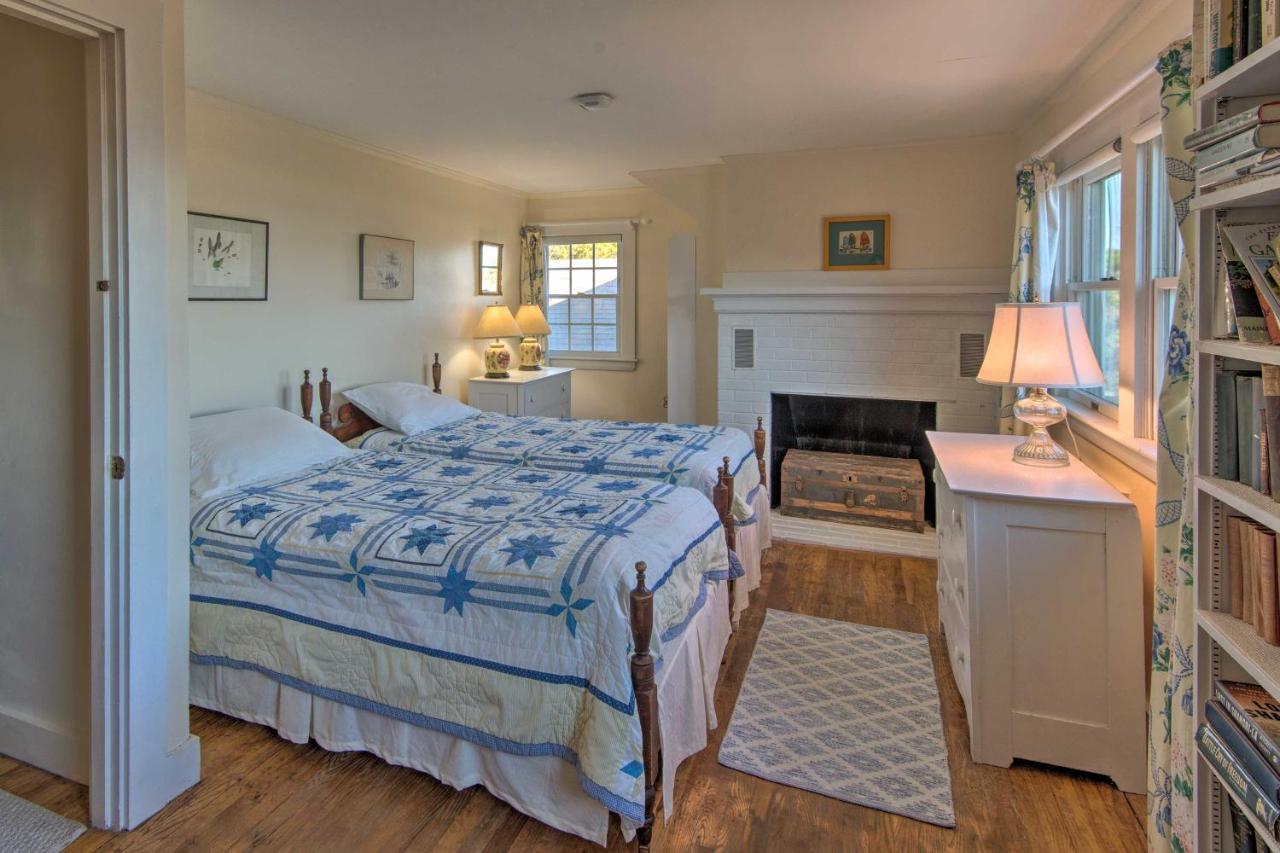 Waterfront Kennebunk Retreat on Private Beach — hotel in Kennebunk