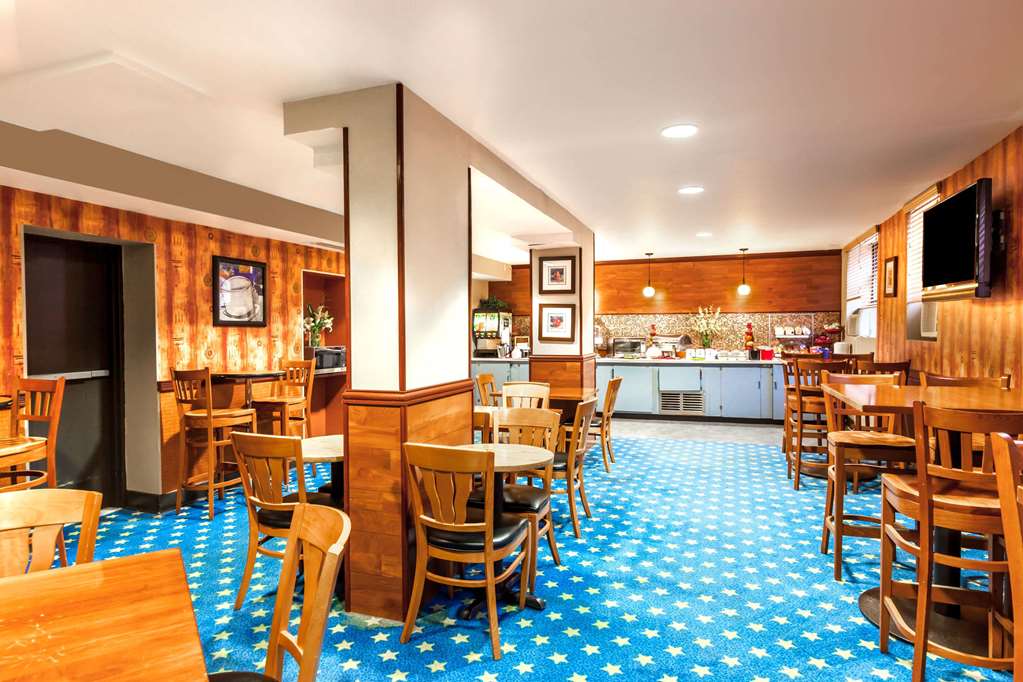 Ramada by Wyndham Jersey City - photo 15