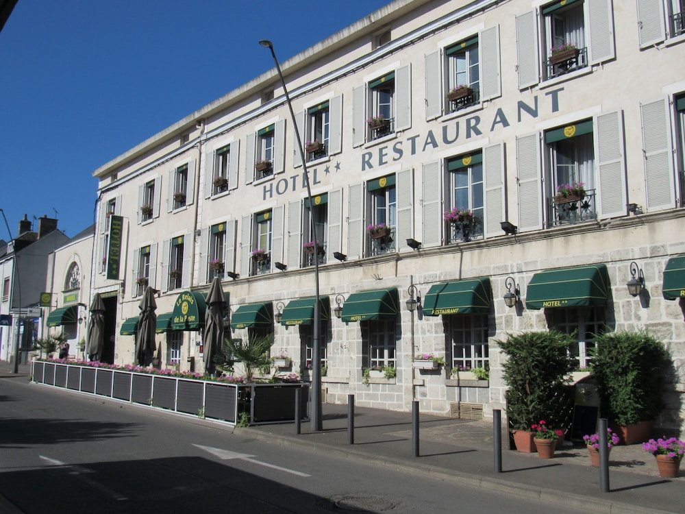 Relais de la Poste - carbon neutral hotel in Pithiviers