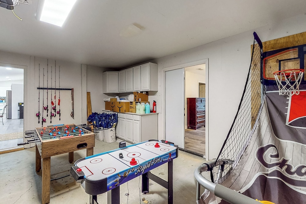 Lake Tawakoni Thrills Cozy Home 19222939 — Quinlan