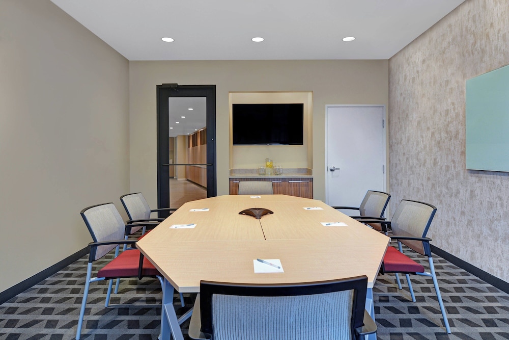 TownePlace Suites by Marriott Indianapolis Downtown - photo 48