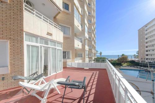 Ronda 3 con enorme terraza soleada in Fuengirola, Spain