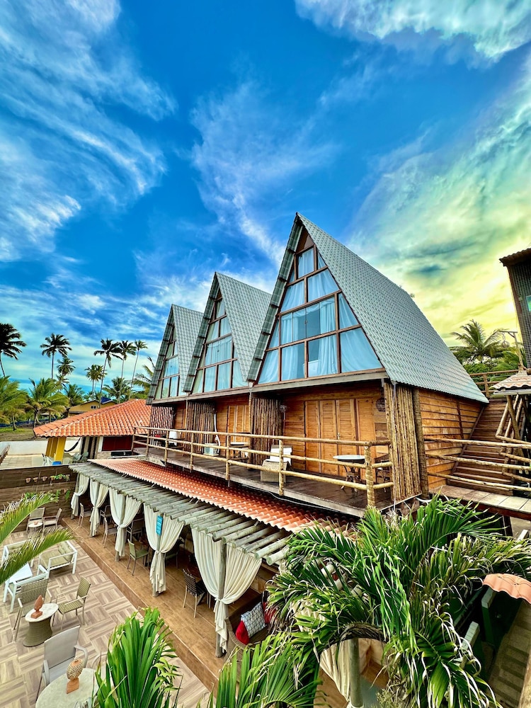 Pousada Beach House Coqueirinho in Conde, Brasil