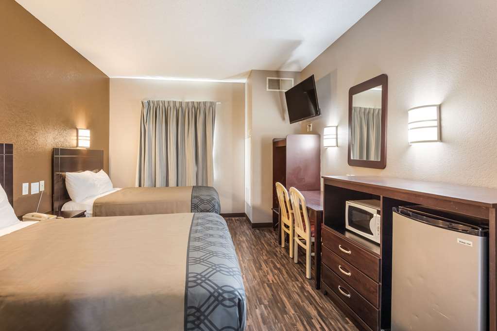 Econo Lodge Morristown - photo 8