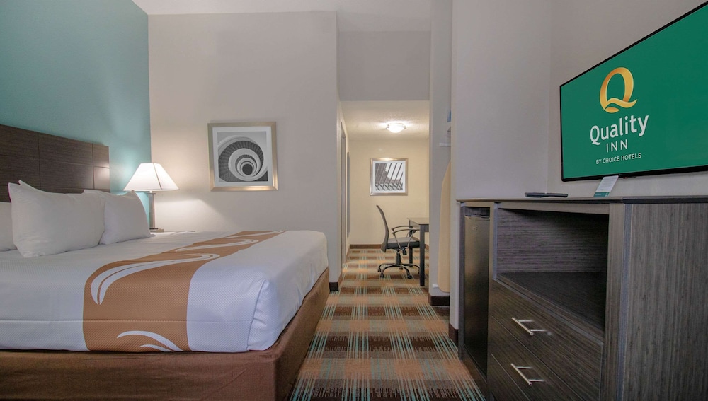 Quality Inn Roseville Detroit North in Roseville, United States