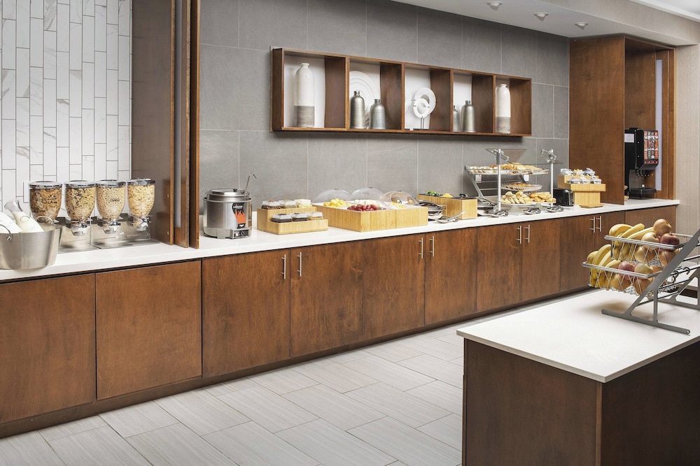 SpringHill Suites by Marriott Loveland Fort Collins Windsor - photo 20