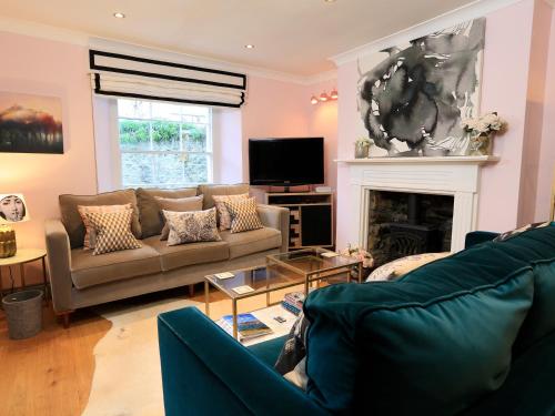 16 Courtenay Street in Salcombe, United Kingdom