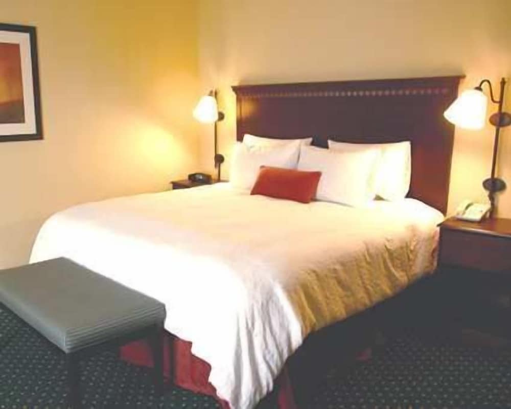 Hampton Inn Maumelle AR - photo 7