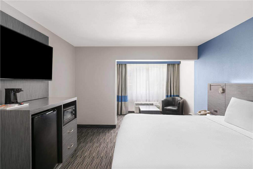 Travelodge Inn & Suites by Wyndham Anaheim on Disneyland Dr - photo 9