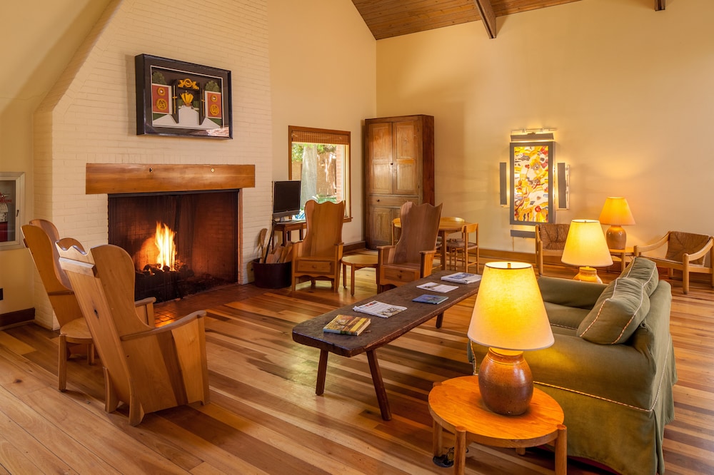 New Harmony Inn Resort and Conference Center - photo 3