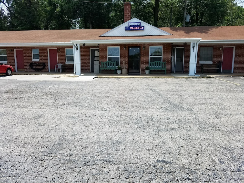 West Plains Motel - photo 60