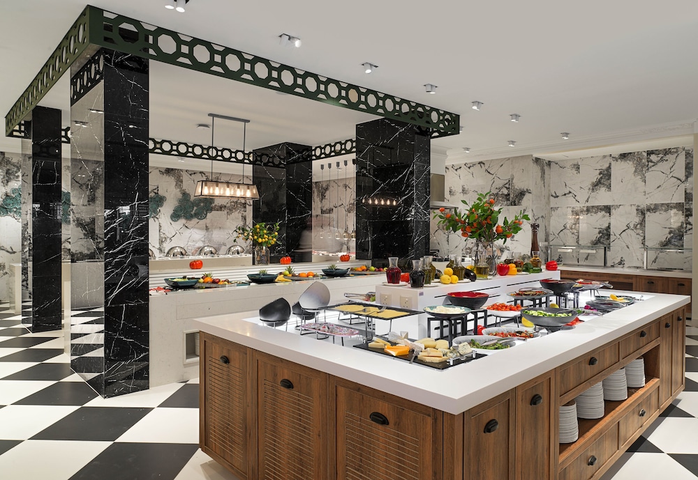 מזון ומשקאות