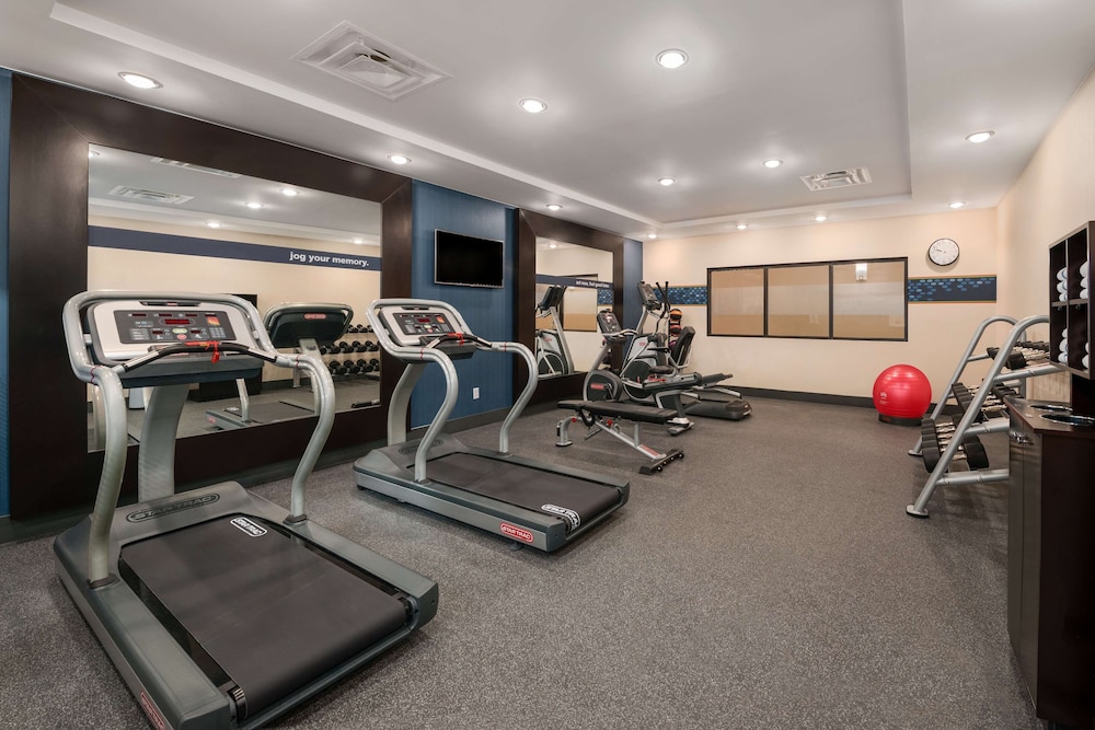 Hampton Inn & Suites Lavonia - photo 23