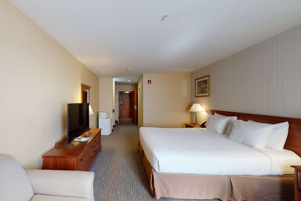 Ramada by Wyndham Strasburg Shenandoah Valley - photo 13