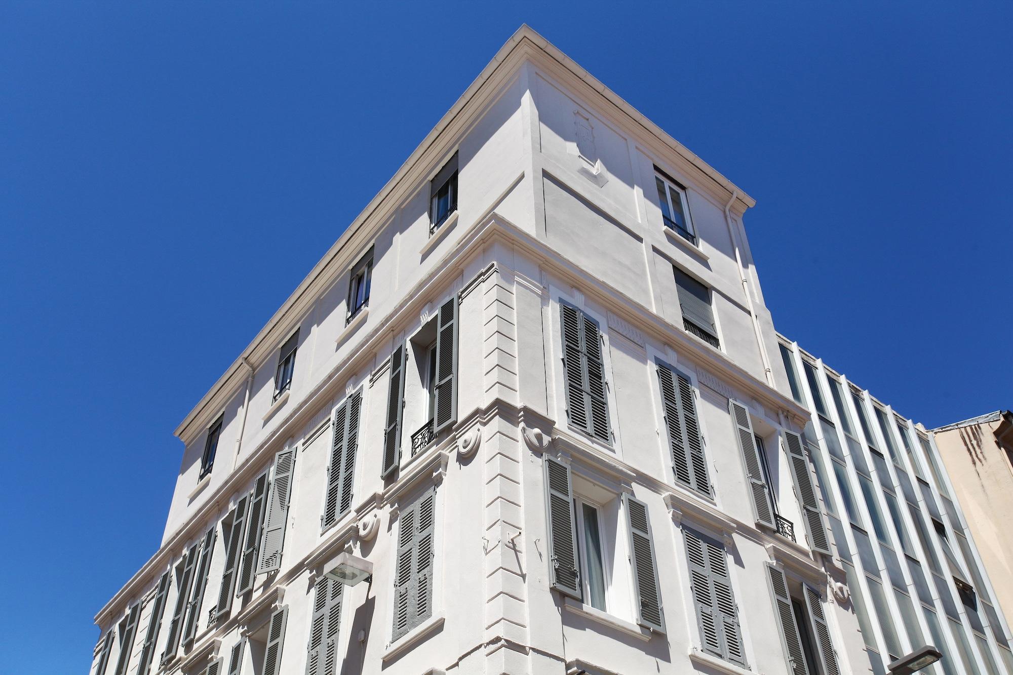 Hotel Plm - carbon neutral hotel in Cannes