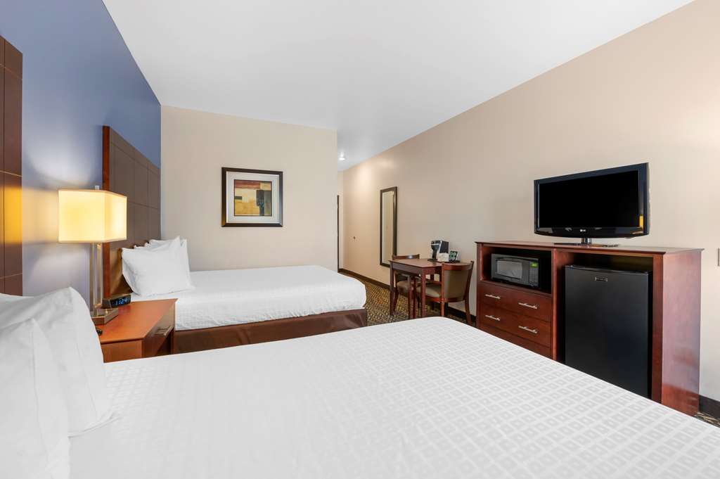 Best Western Plus Covered Bridge Inn - photo 20