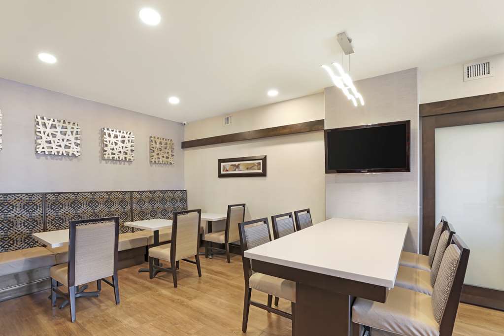 Best Western Plus Castle Rock - photo 5