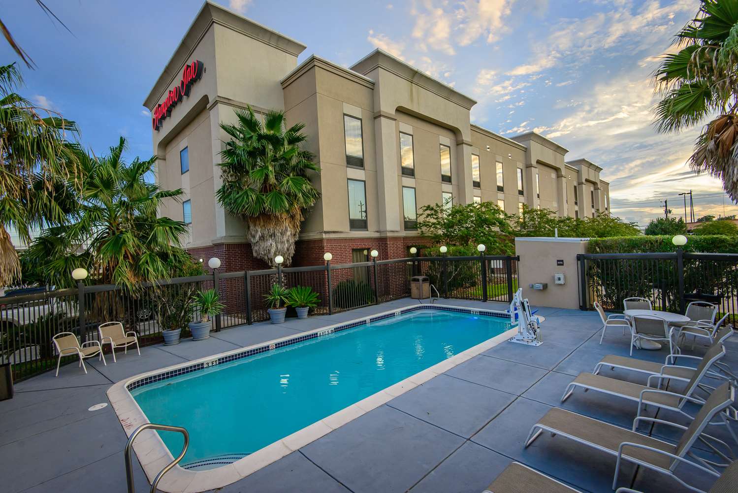 Hampton Inn Houston Pearland — hotel in Pearland