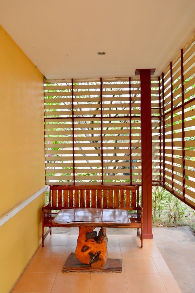 Rachiga Hotel Grand Resort — Sawang Daen Din