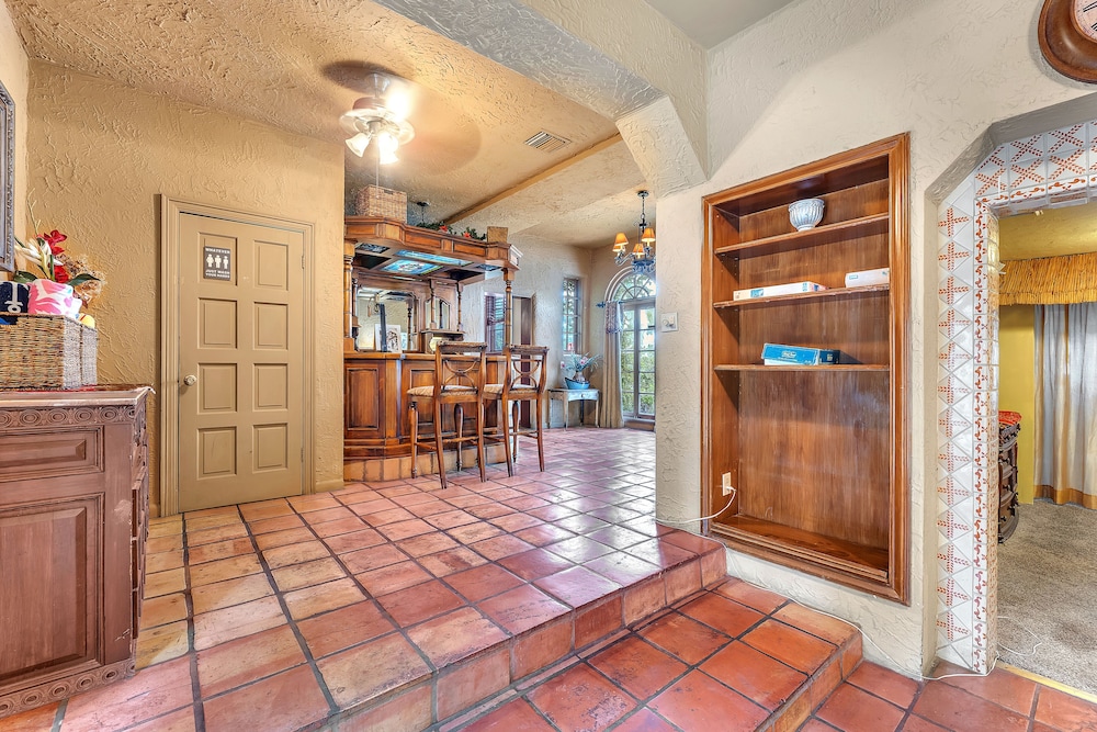 Young Mansion - photo 102